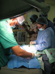 Израильские врачи в центре детской кардиохирургии в Нигерии