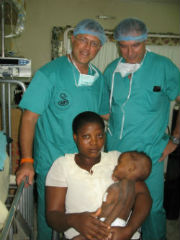 Израильские врачи в центре детской кардиохирургии в Нигерии
